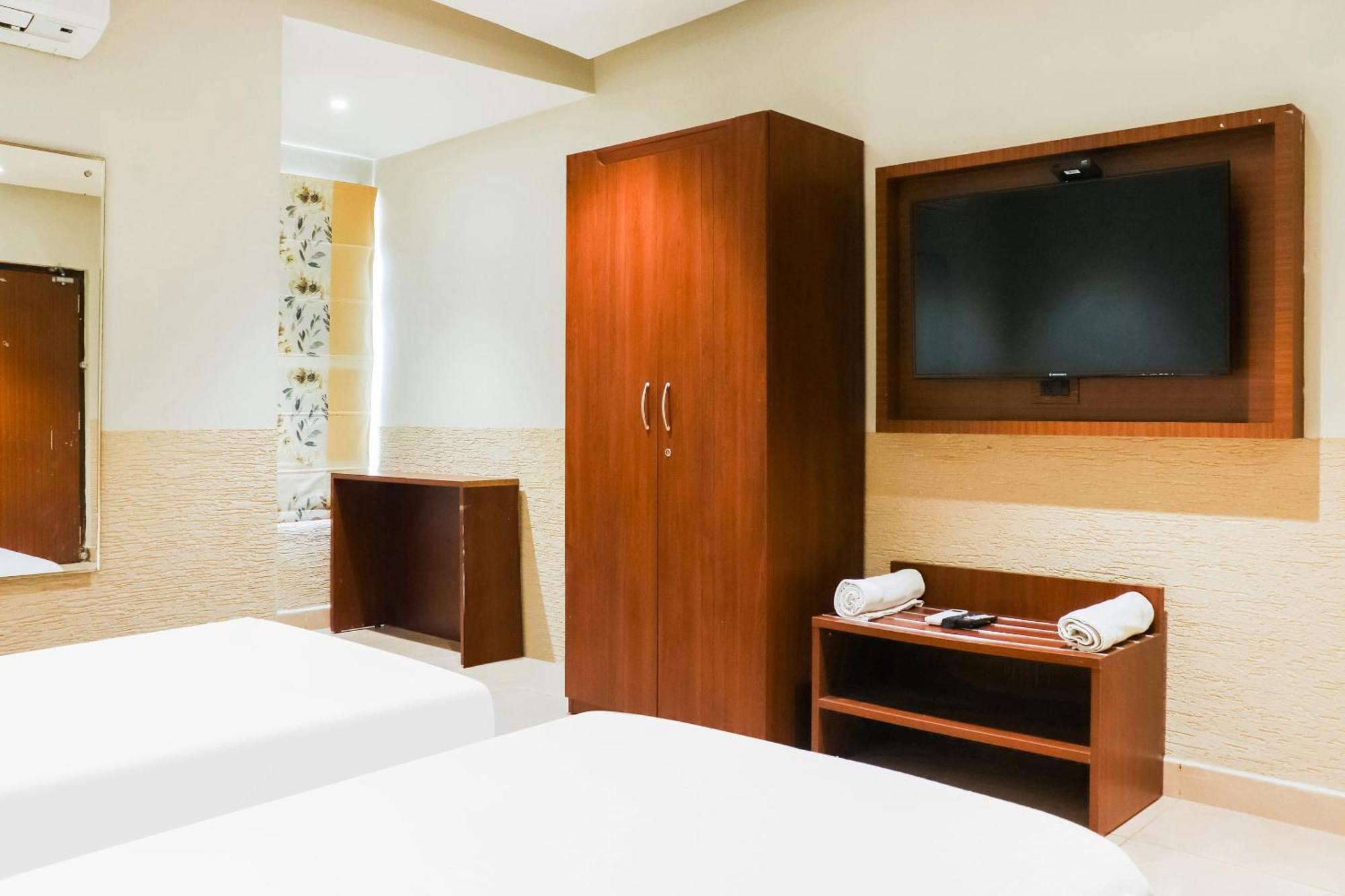 Collection O Kk Trends Hotel Vijayawāda Exterior photo
